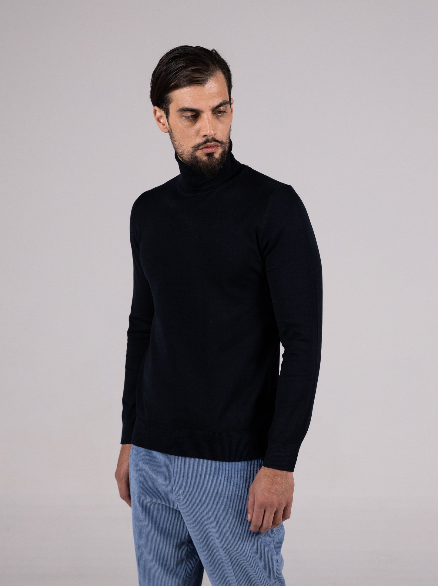 BASIC TURTLENECK