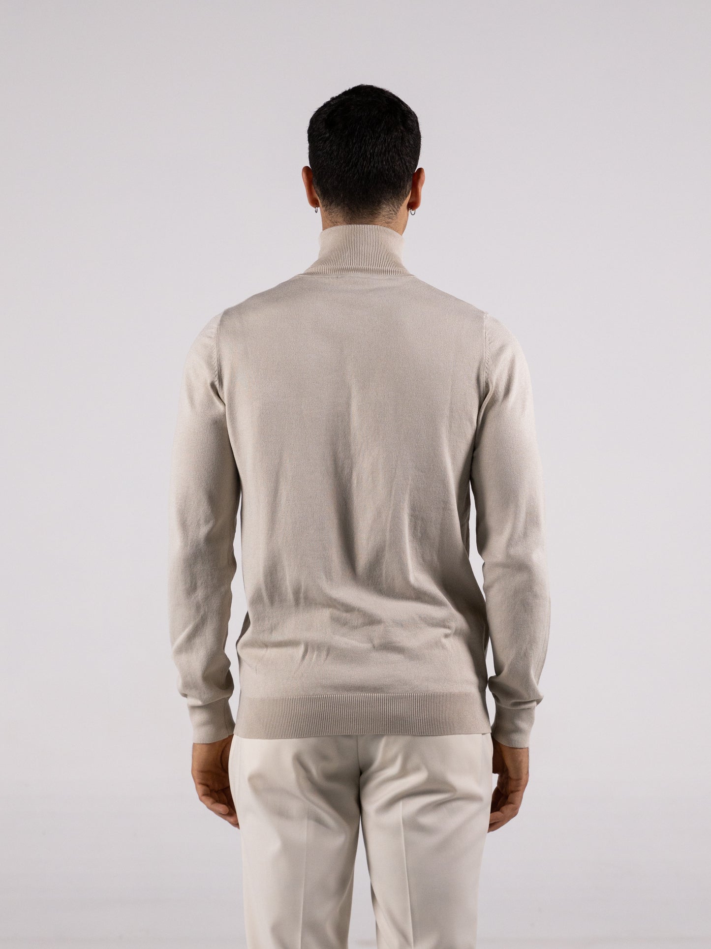 BASIC TURTLENECK
