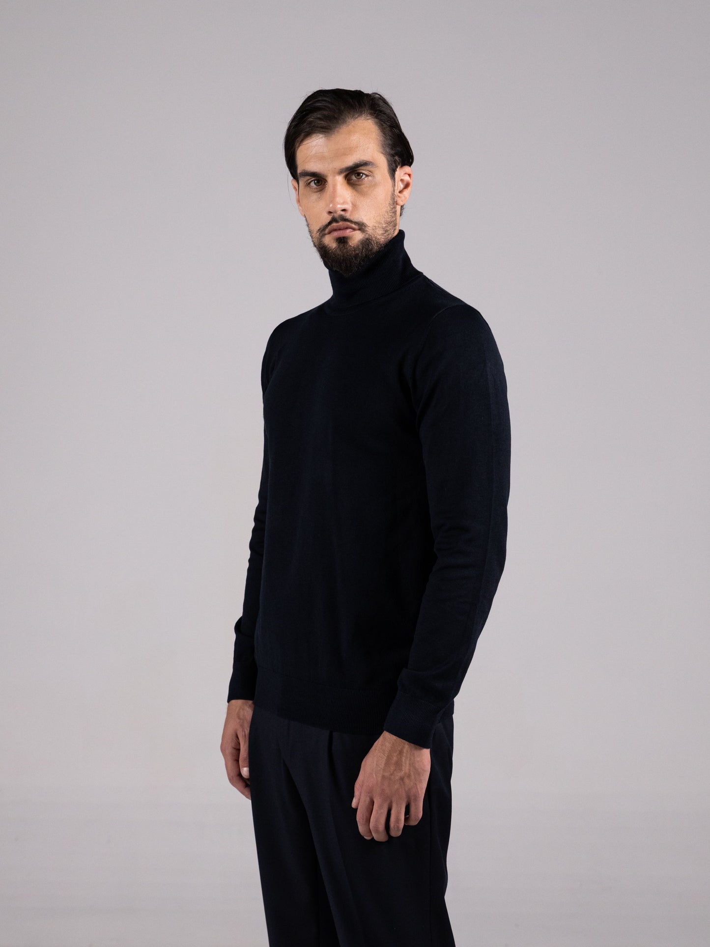 BASIC TURTLENECK