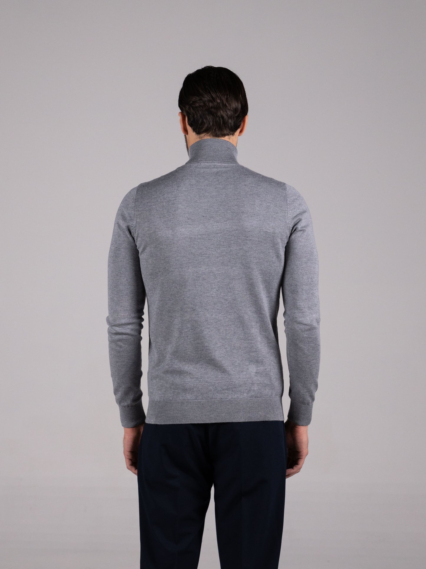 BASIC TURTLENECK