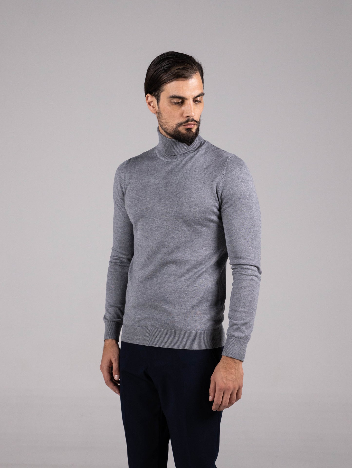 BASIC TURTLENECK