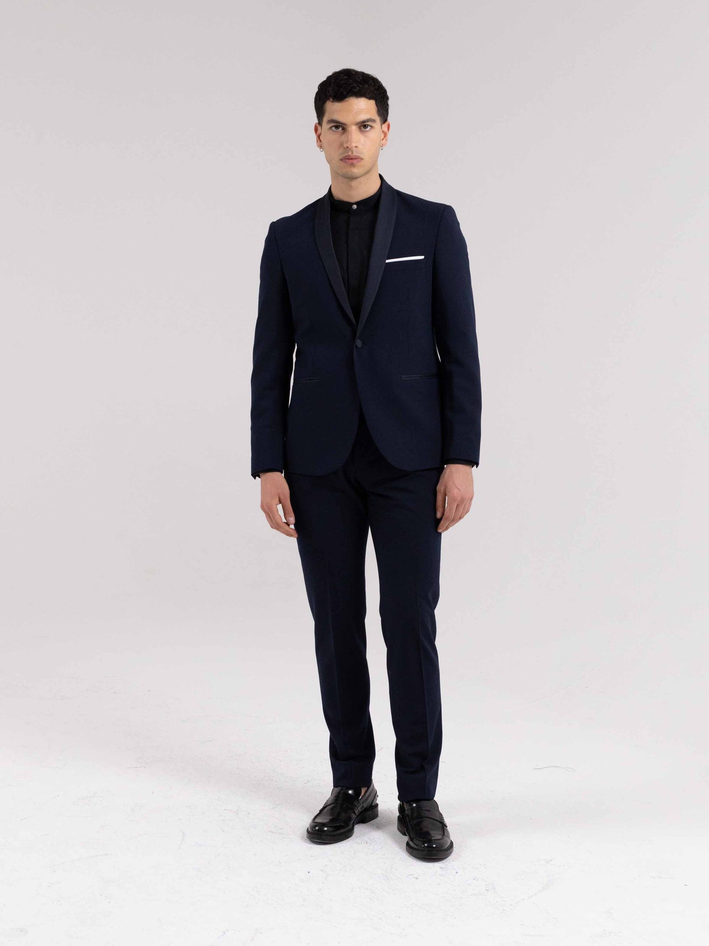 SINGAPORE BLUE TUXEDO
