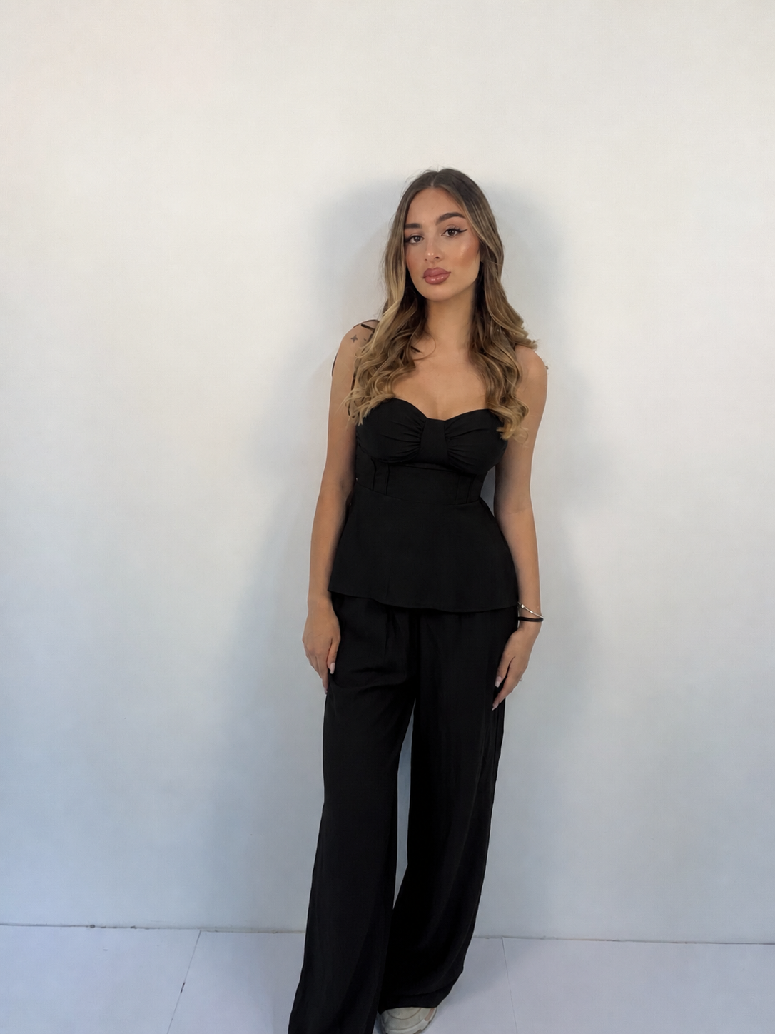 Set Ambra