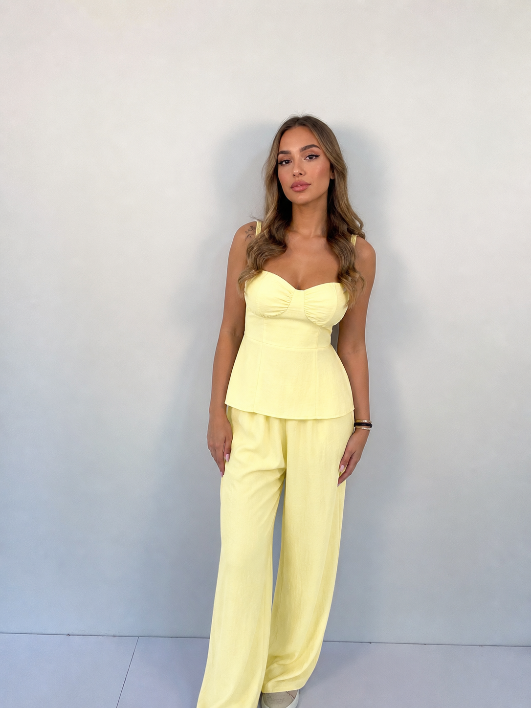 Set Ambra
