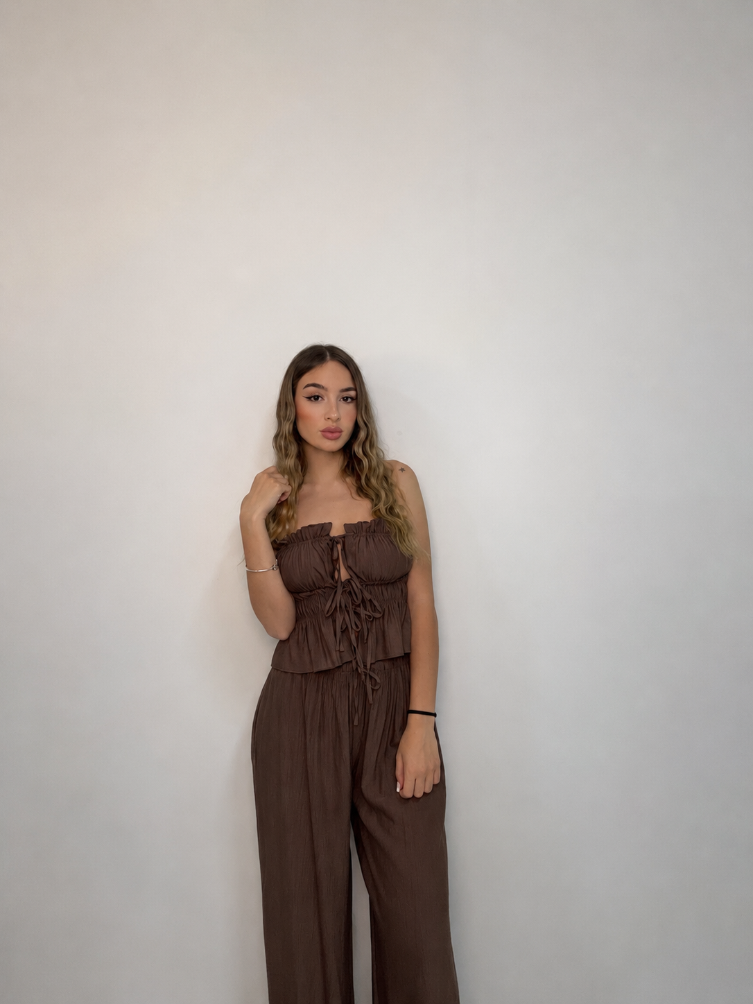 Set Lara