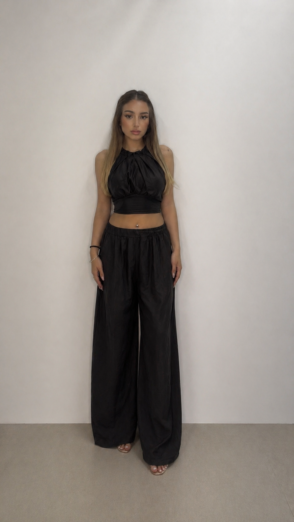 Set Mia