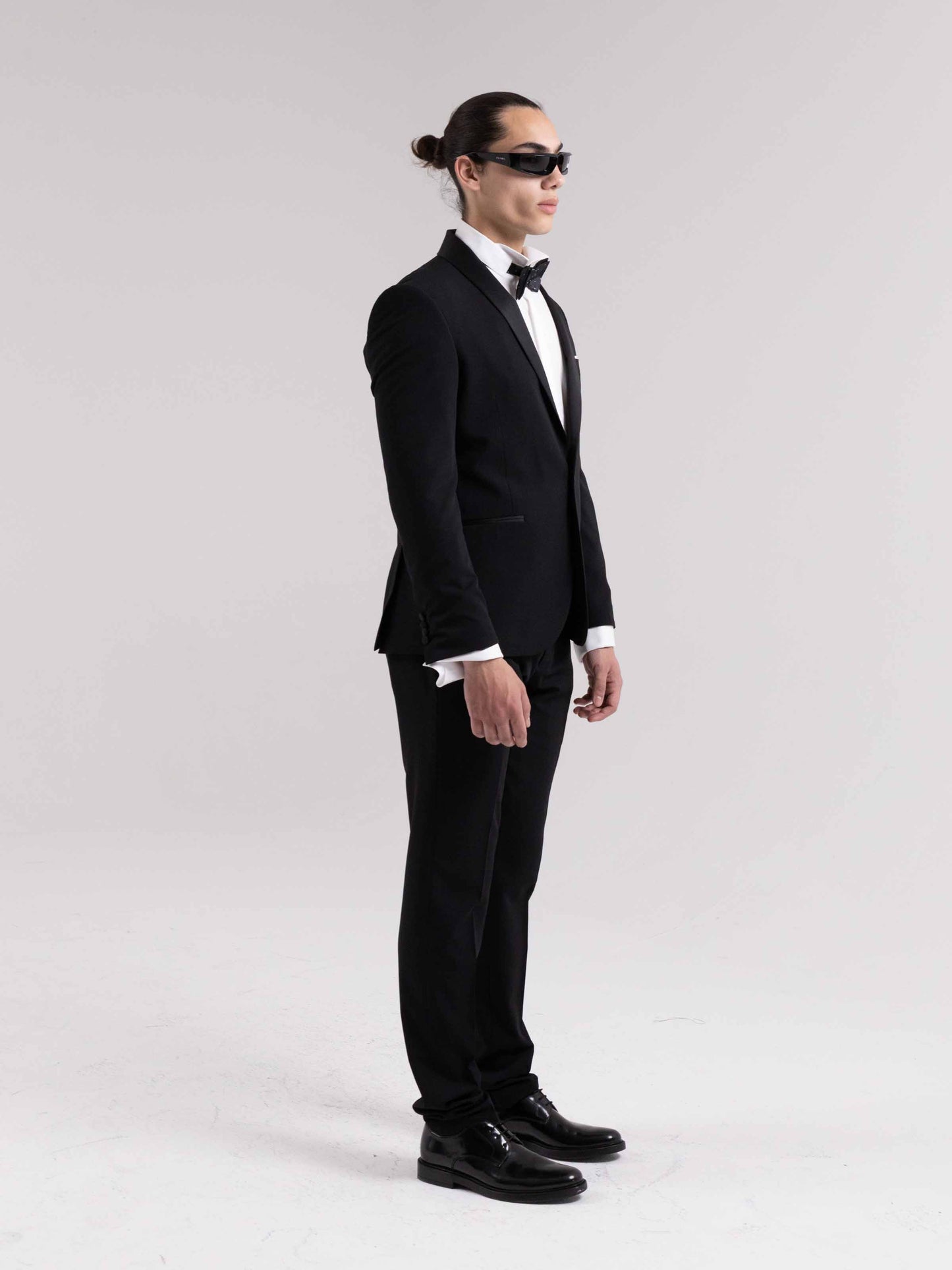 BLACK SINGAPORE TUXEDO